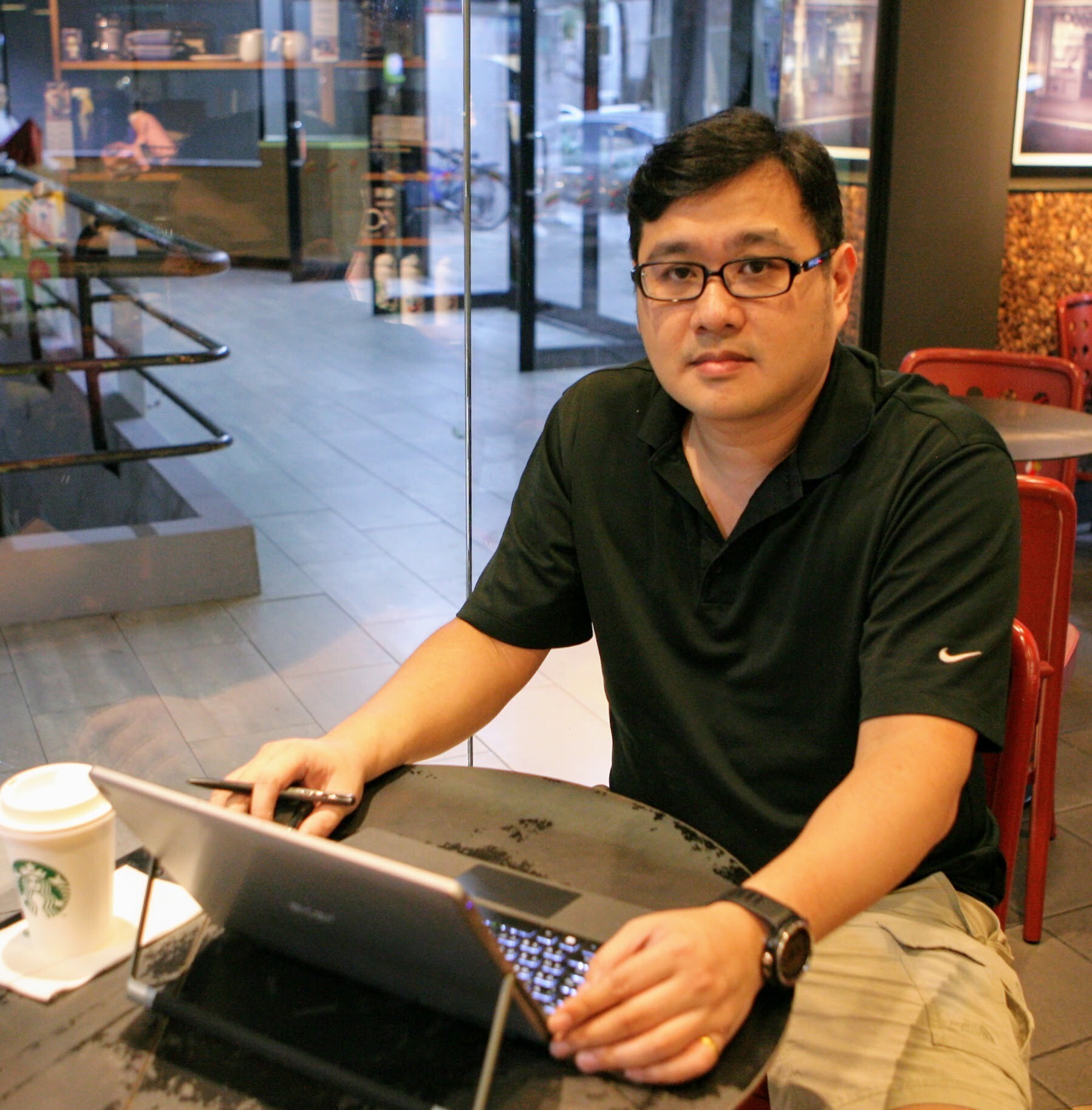 陳柏瑋專案助理教授兼研發處學產組長的照片